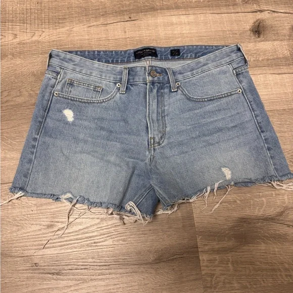 Lucky Brand Boyfriend Short - Picture 3 of 10